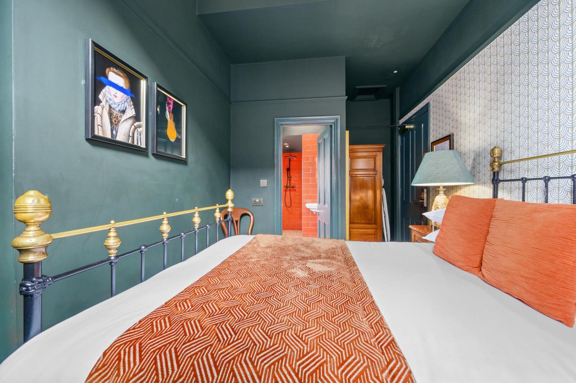 Clementine'S Guest House York Dış mekan fotoğraf A bedroom at the hotel
